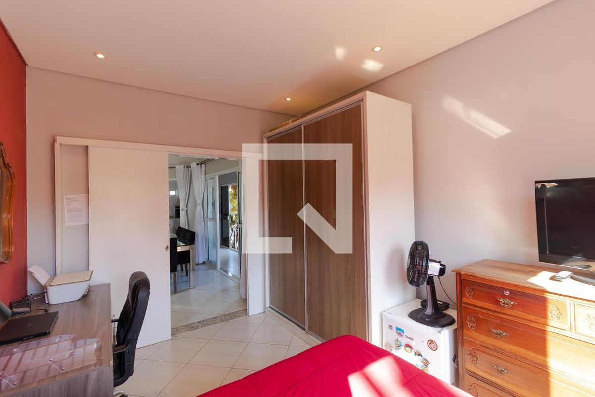 Casa à Venda - Mansões Santo Antônio, 5 Quartos,  370 m2 em , Campinas - sp | SoloBR