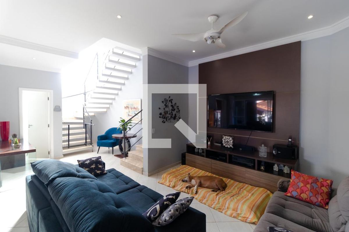 Casa à Venda - Mansões Santo Antônio, 5 Quartos,  370 m2 em , Campinas - sp | SoloBR