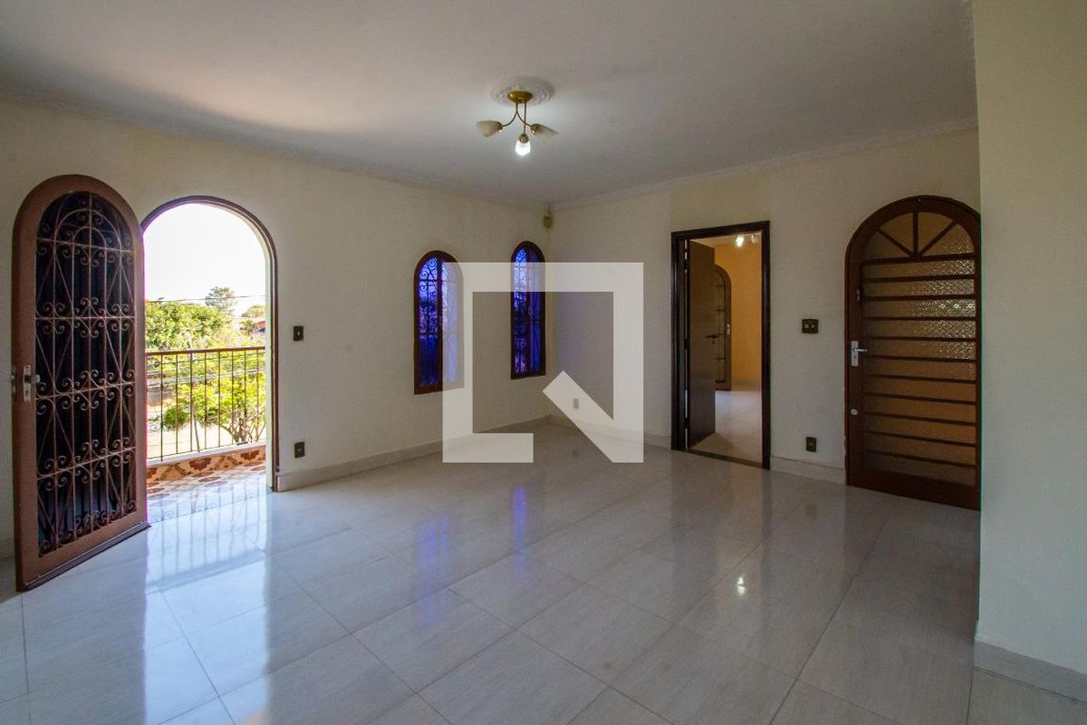Casa à Venda - Jardim Chapadão, 4 Quartos,  340 m2 em , Campinas - sp | SoloBR