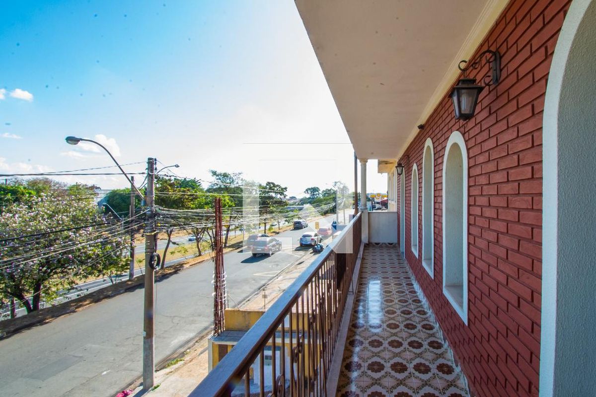Casa à Venda - Jardim Chapadão, 4 Quartos,  340 m2 em , Campinas - sp | SoloBR
