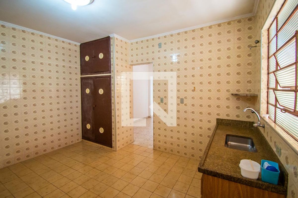 Casa à Venda - Jardim Chapadão, 4 Quartos,  340 m2 em , Campinas - sp | SoloBR