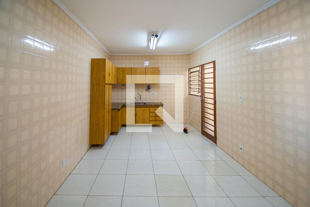 Casa à Venda - Jardim Chapadão, 4 Quartos,  340 m2 em , Campinas - sp | SoloBR