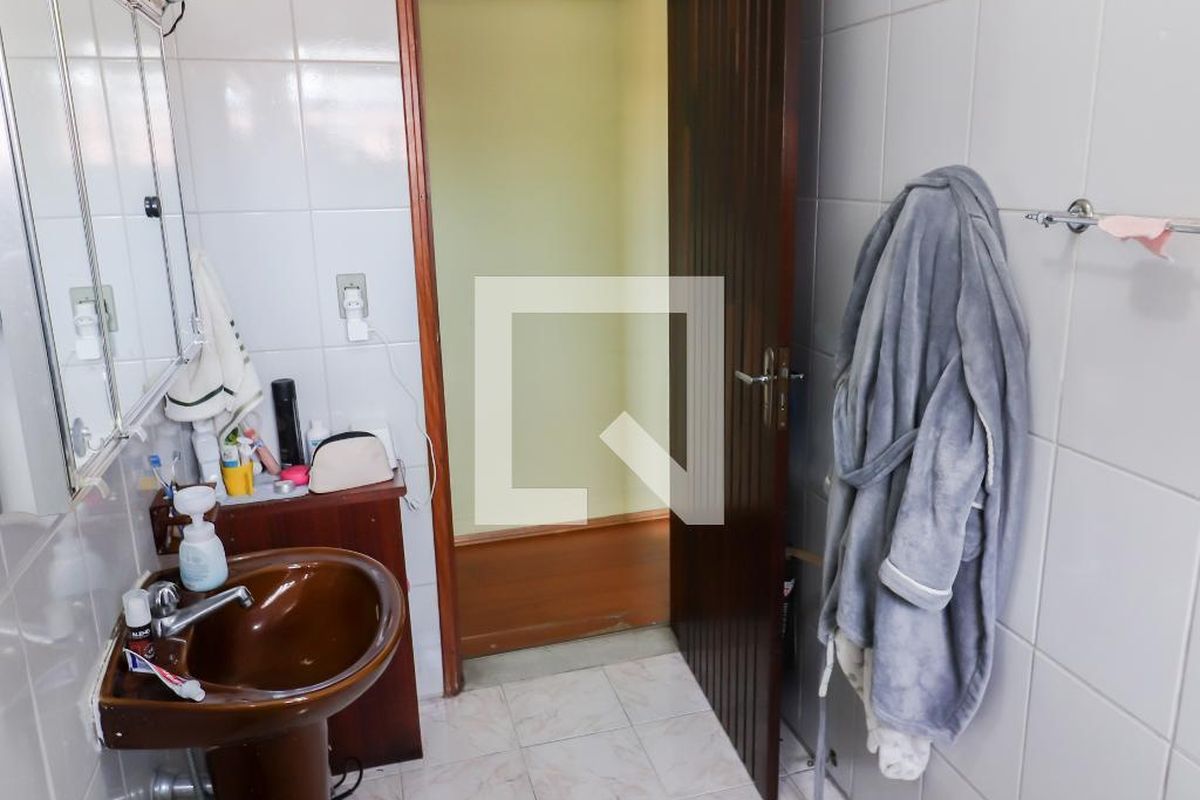 Casa, 3 quartos, 280 m² - Foto 42