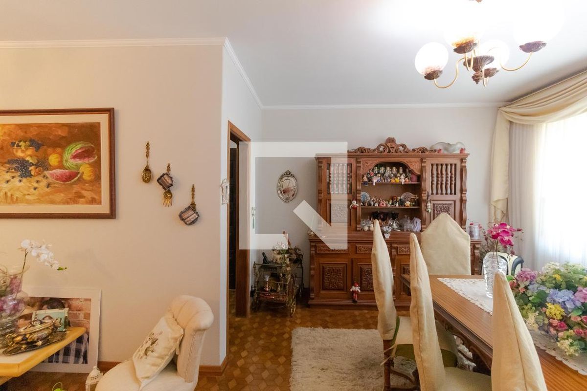 Casa à Venda - Taquaral, 3 Quartos,  350 m2 em , Campinas - sp | SoloBR
