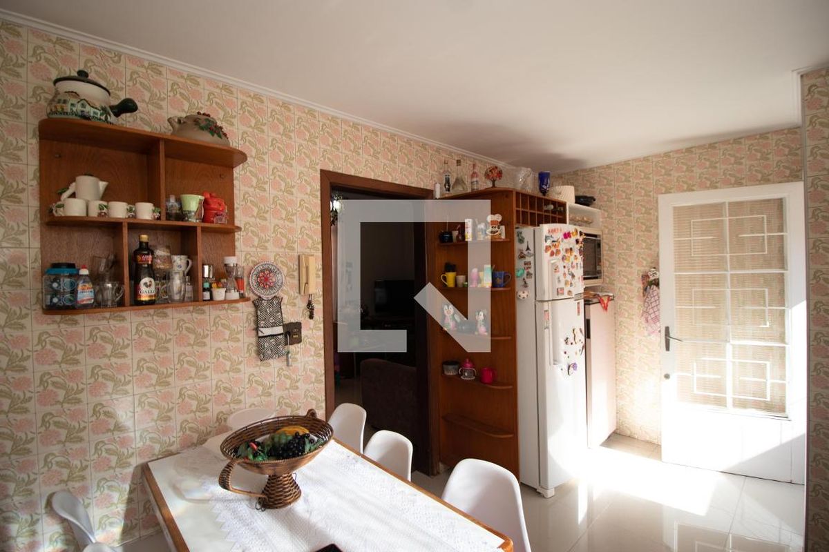 Casa à Venda - Taquaral, 3 Quartos,  350 m2 em , Campinas - sp | SoloBR