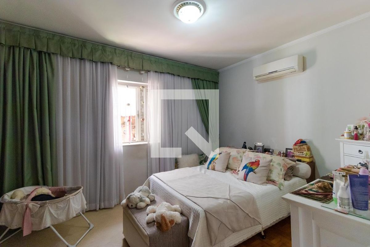 Casa à Venda - Taquaral, 3 Quartos,  350 m2 em , Campinas - sp | SoloBR