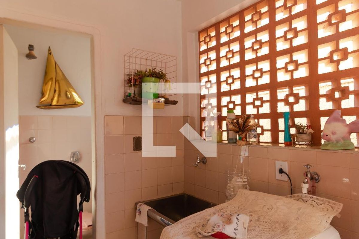 Casa à Venda - Taquaral, 3 Quartos,  350 m2 em , Campinas - sp | SoloBR