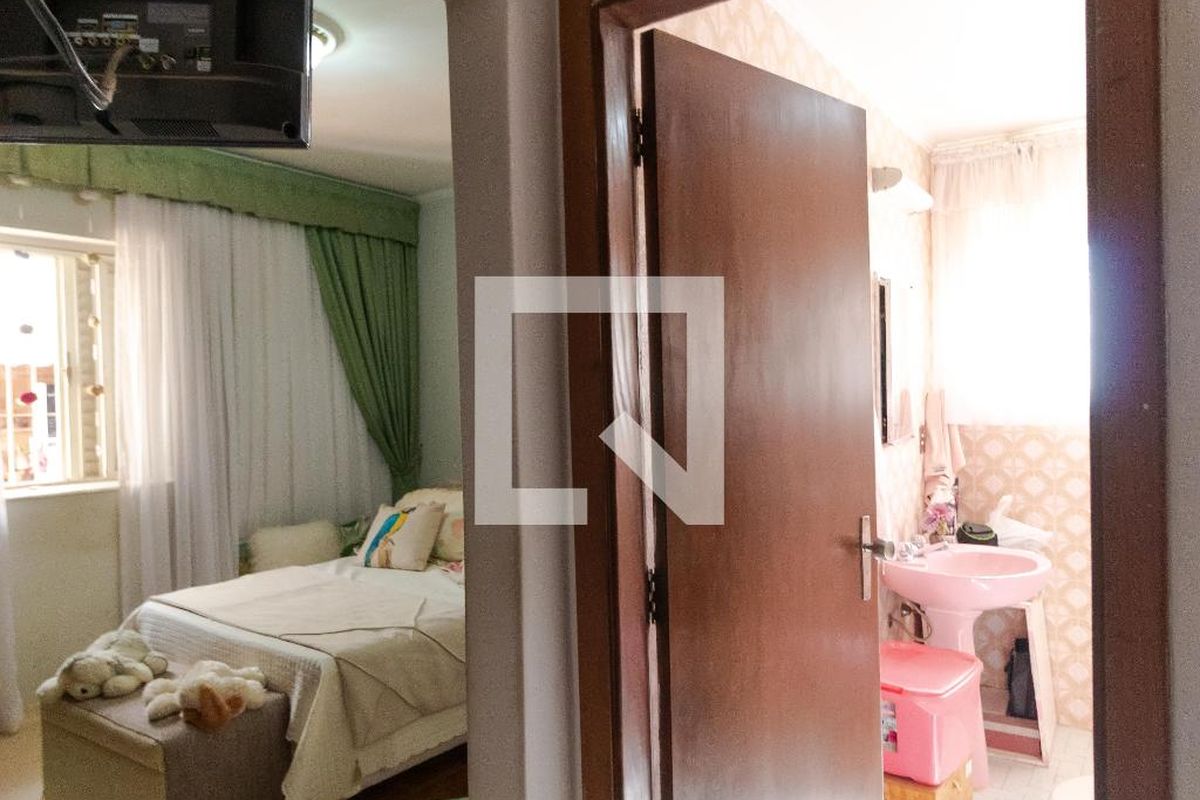 Casa à Venda - Taquaral, 3 Quartos,  350 m2 em , Campinas - sp | SoloBR