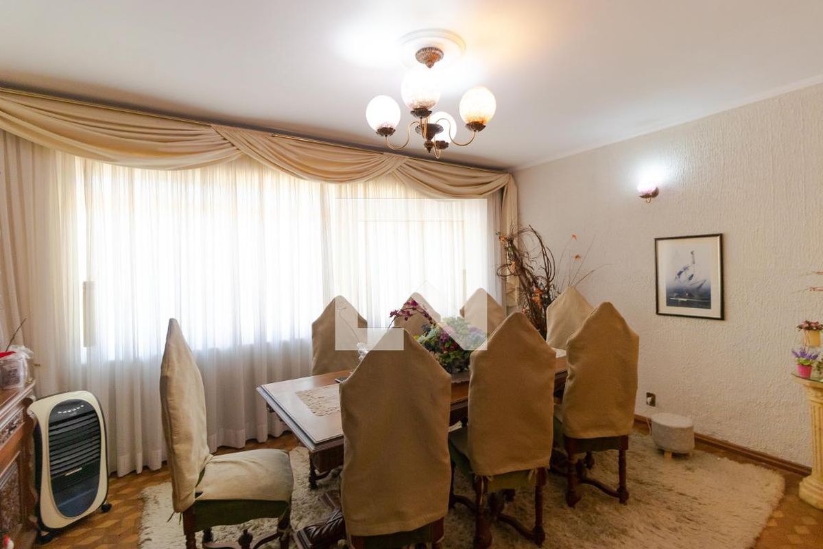 Casa à Venda - Taquaral, 3 Quartos,  350 m2 em , Campinas - sp | SoloBR