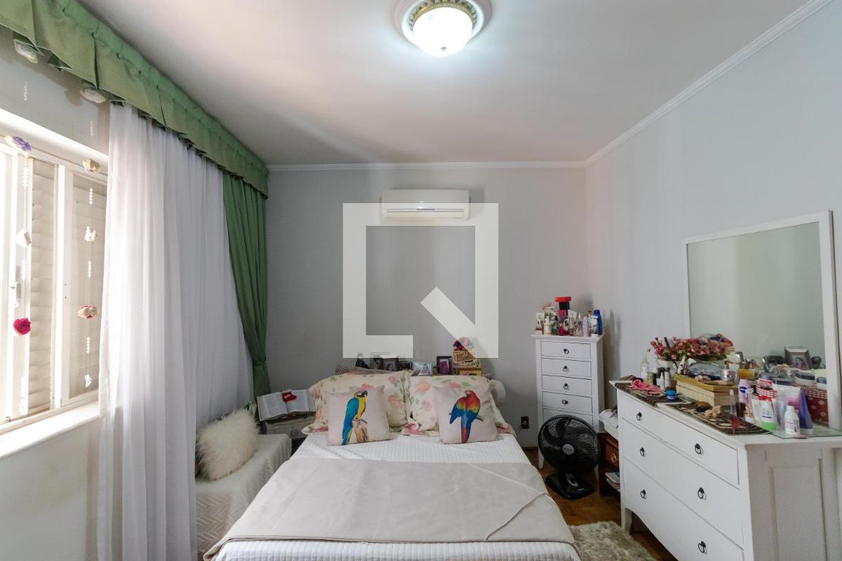 Casa à Venda - Taquaral, 3 Quartos,  350 m2 em , Campinas - sp | SoloBR