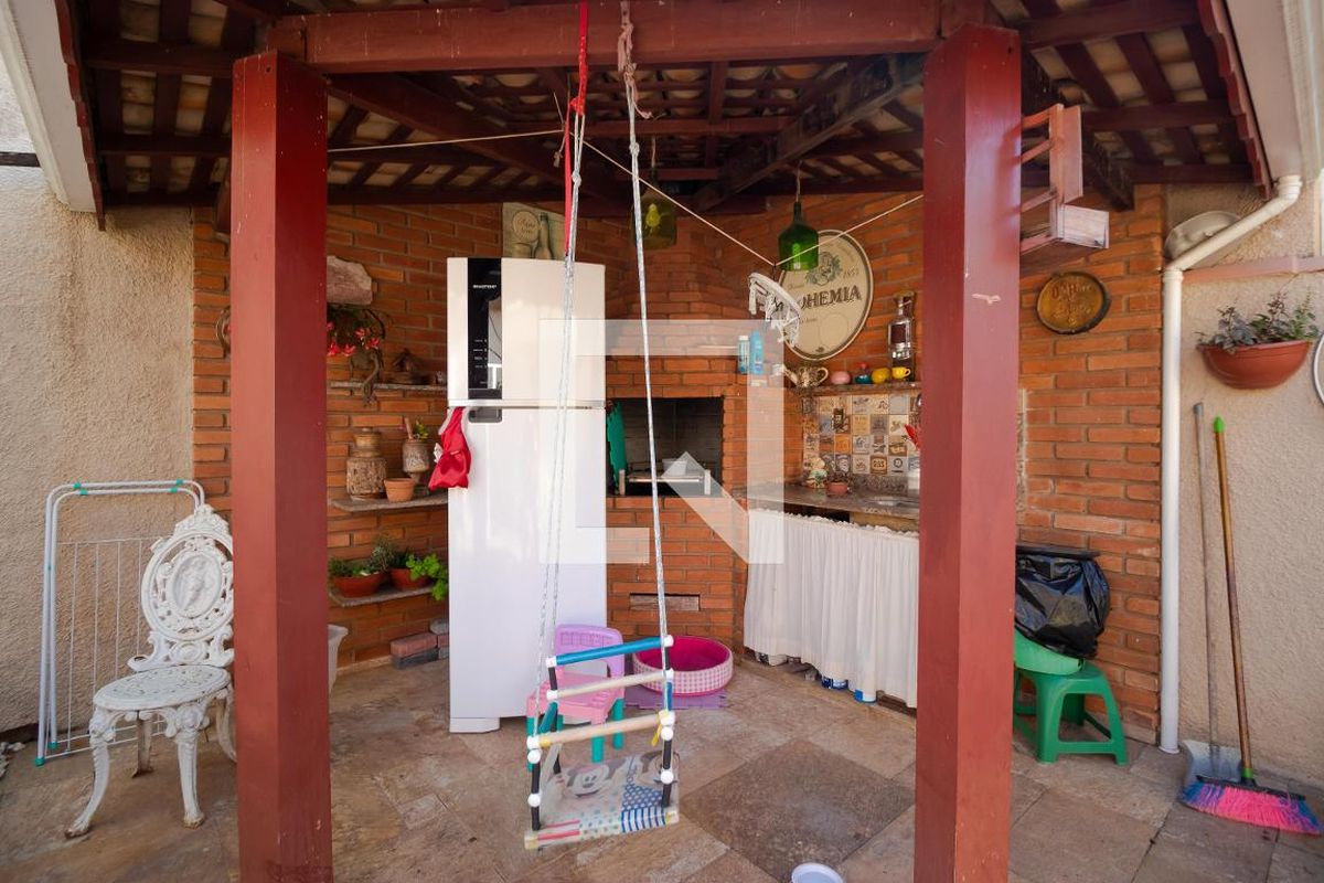 Casa à Venda - Taquaral, 3 Quartos,  350 m2 em , Campinas - sp | SoloBR