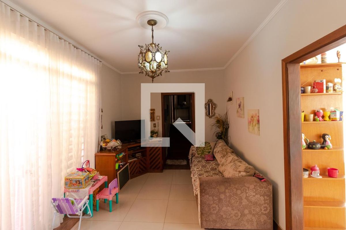 Casa à Venda - Taquaral, 3 Quartos,  350 m2 em , Campinas - sp | SoloBR