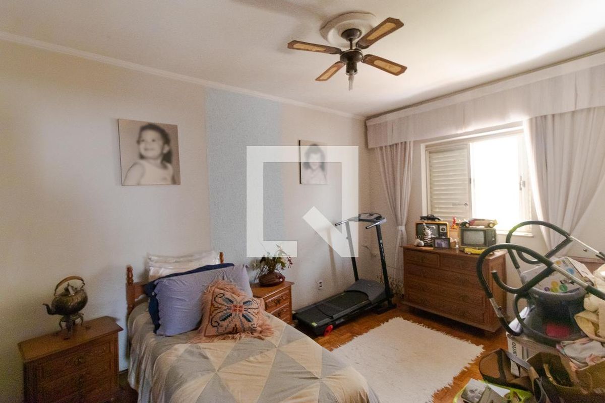 Casa à Venda - Taquaral, 3 Quartos,  350 m2 em , Campinas - sp | SoloBR