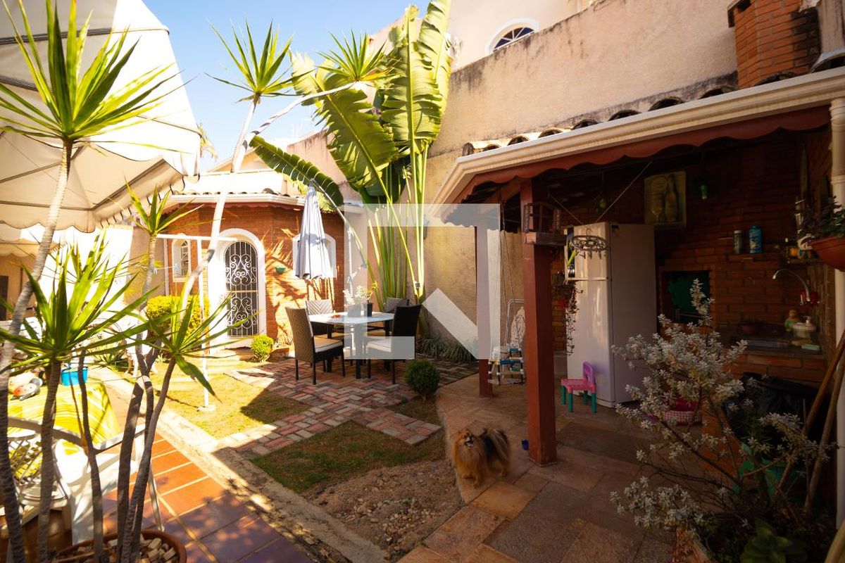 Casa à Venda - Taquaral, 3 Quartos,  350 m2 em , Campinas - sp | SoloBR