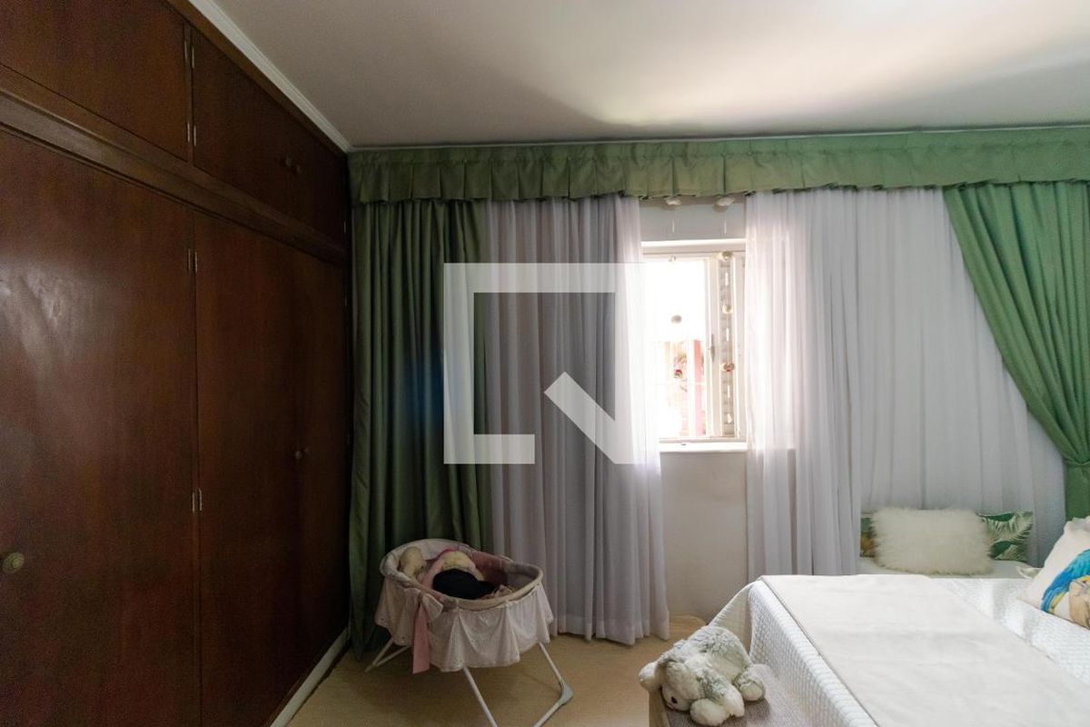 Casa à Venda - Taquaral, 3 Quartos,  350 m2 em , Campinas - sp | SoloBR