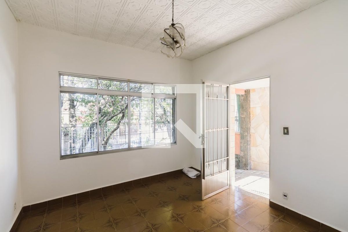 Casa, 3 quartos, 270 m² - Foto 2