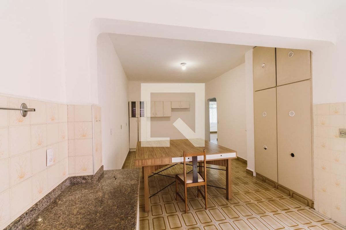 Casa, 3 quartos, 270 m² - Foto 44