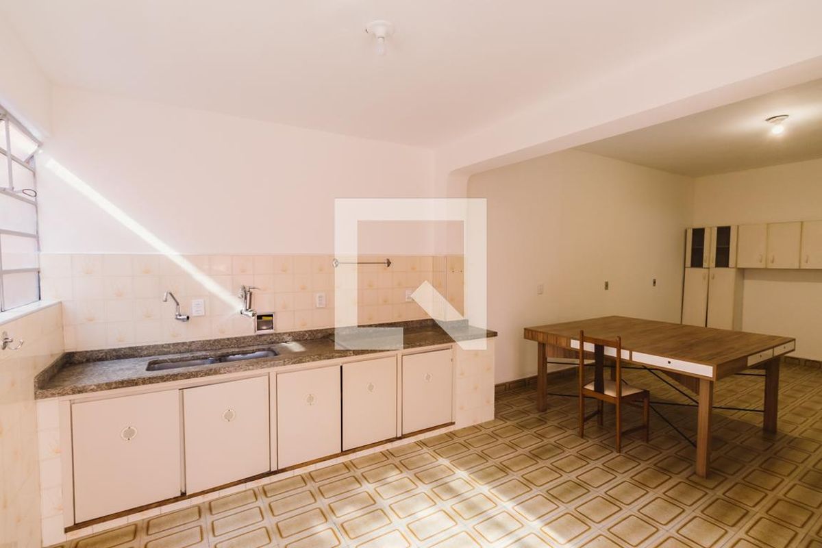 Casa, 3 quartos, 270 m² - Foto 42