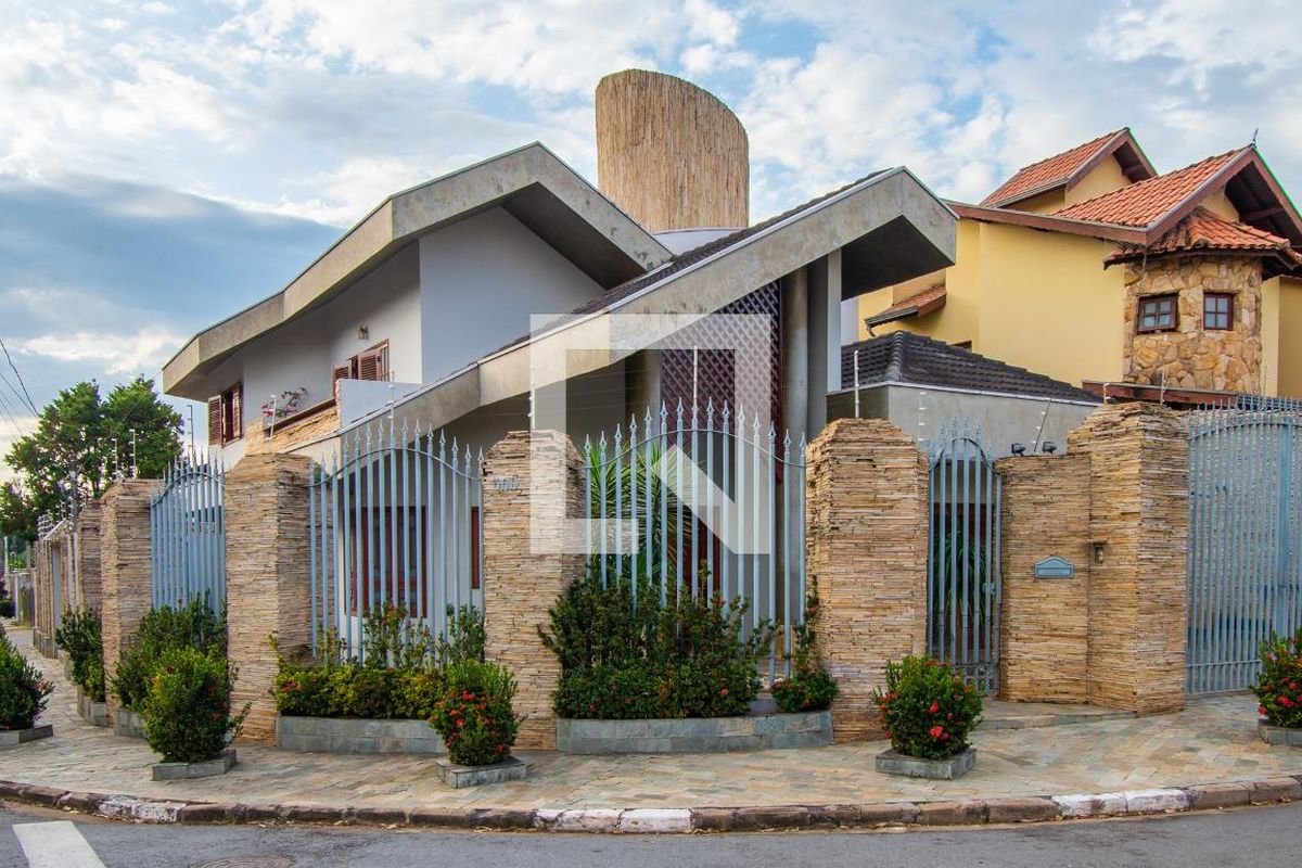 Casa à Venda - Jardim Chapadão, 4 Quartos,  400 m2 em , Campinas - sp | SoloBR