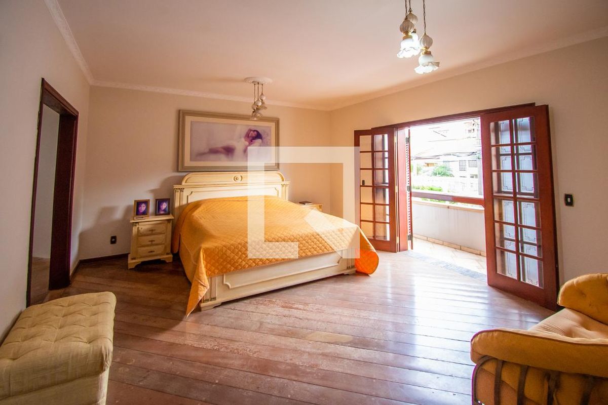 Casa à Venda - Jardim Chapadão, 4 Quartos,  400 m2 em , Campinas - sp | SoloBR