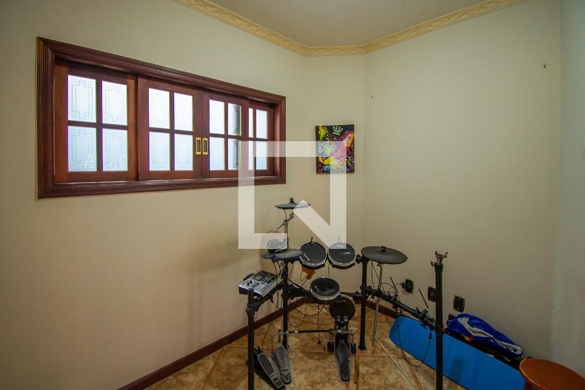 Casa à Venda - Jardim Chapadão, 4 Quartos,  400 m2 em , Campinas - sp | SoloBR