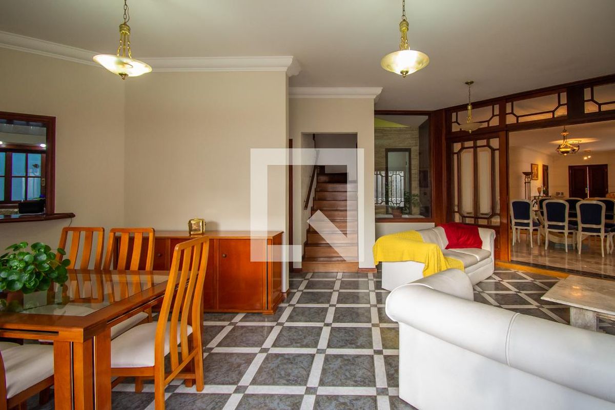 Casa à Venda - Jardim Chapadão, 4 Quartos,  400 m2 em , Campinas - sp | SoloBR
