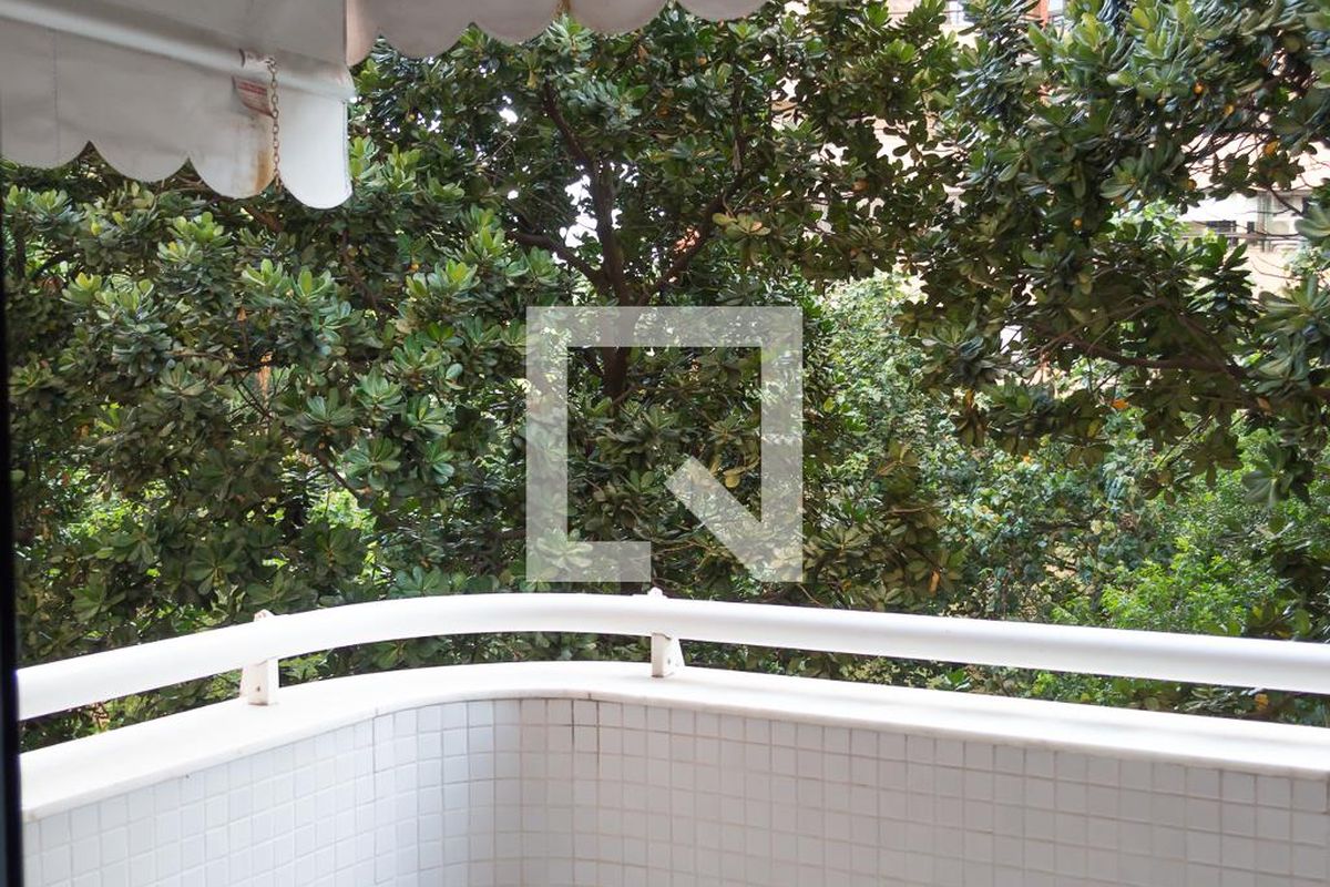 Apartamento, 2 quartos, 74 m² - Foto 12
