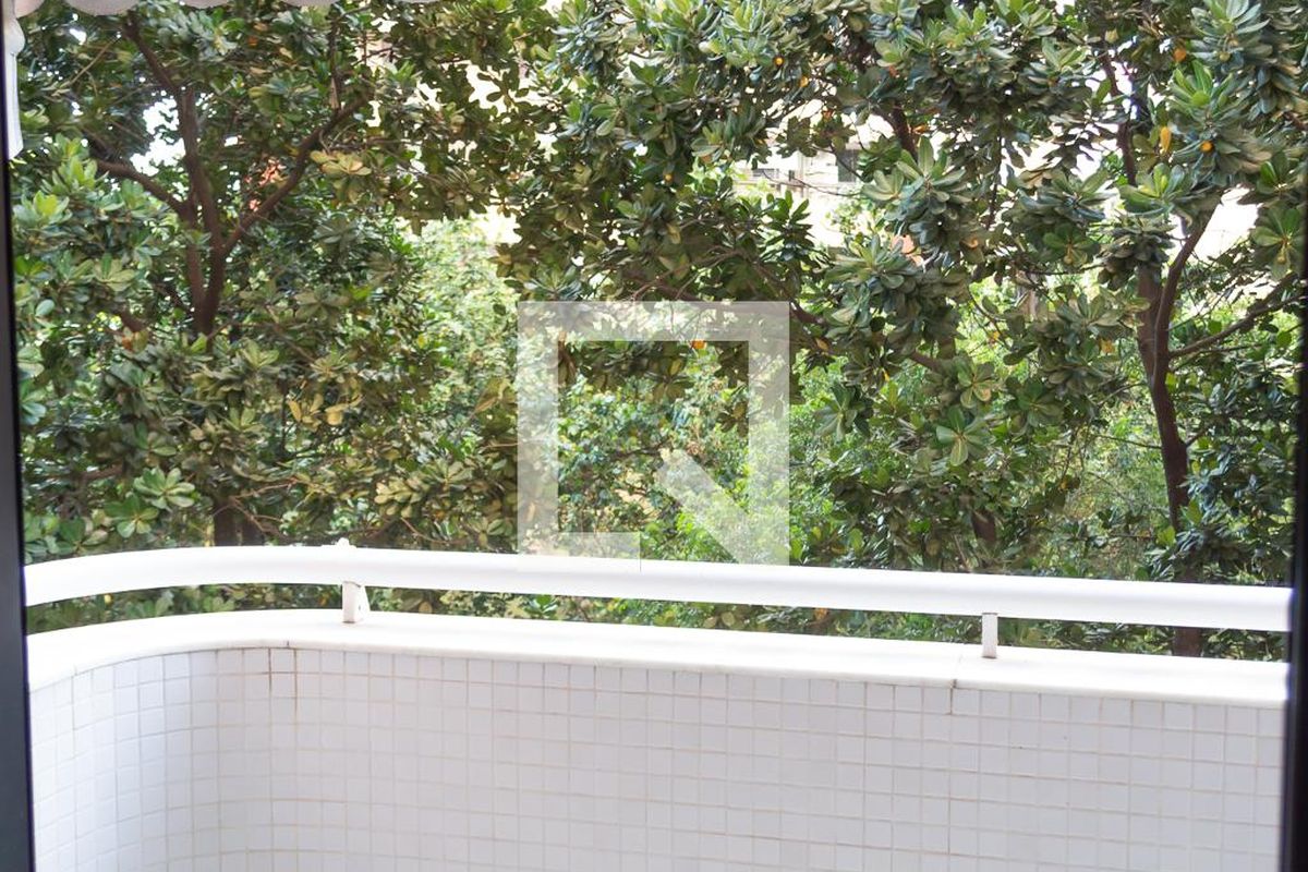 Apartamento, 2 quartos, 74 m² - Foto 17