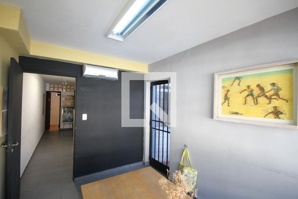 Casa, 4 quartos, 220 m² - Foto 13