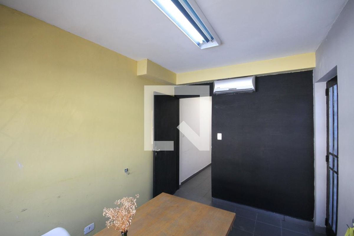 Casa, 4 quartos, 220 m² - Foto 12