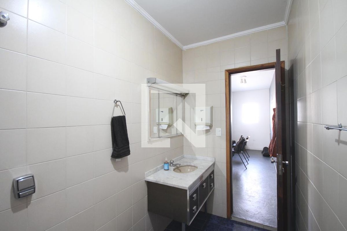 Casa, 4 quartos, 220 m² - Foto 37