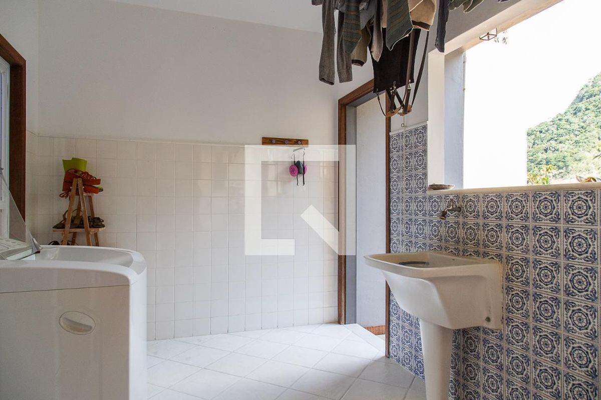 Casa, 3 quartos, 300 m² - Foto 102
