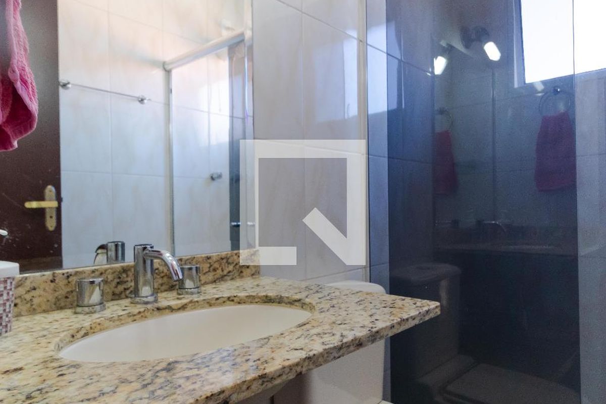 Casa à Venda - Parque Prado, 5 Quartos,  202 m2 em , Campinas - sp | SoloBR