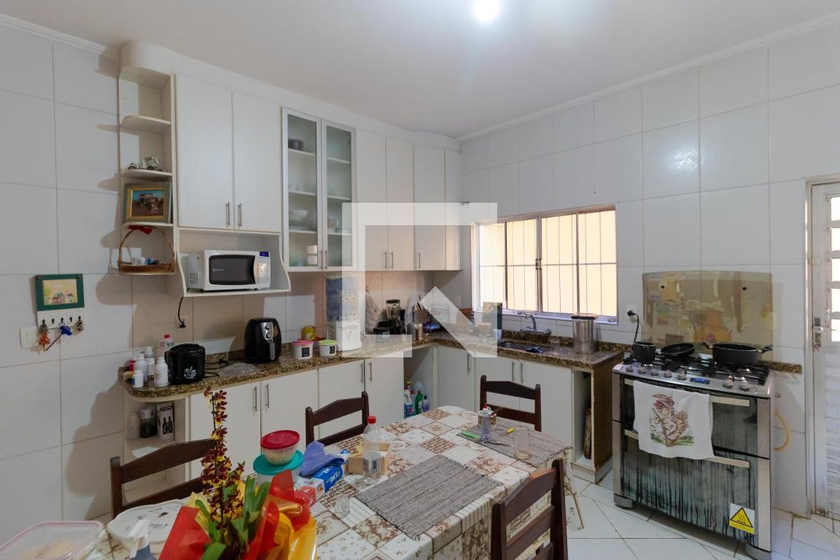 Casa à Venda - Parque Prado, 5 Quartos,  202 m2 em , Campinas - sp | SoloBR