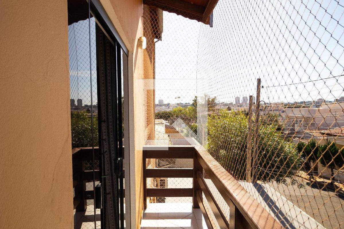 Casa à Venda - Parque Prado, 5 Quartos,  202 m2 em , Campinas - sp | SoloBR