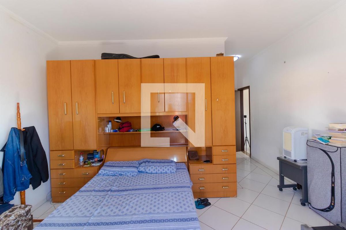 Casa à Venda - Parque Prado, 5 Quartos,  202 m2 em , Campinas - sp | SoloBR