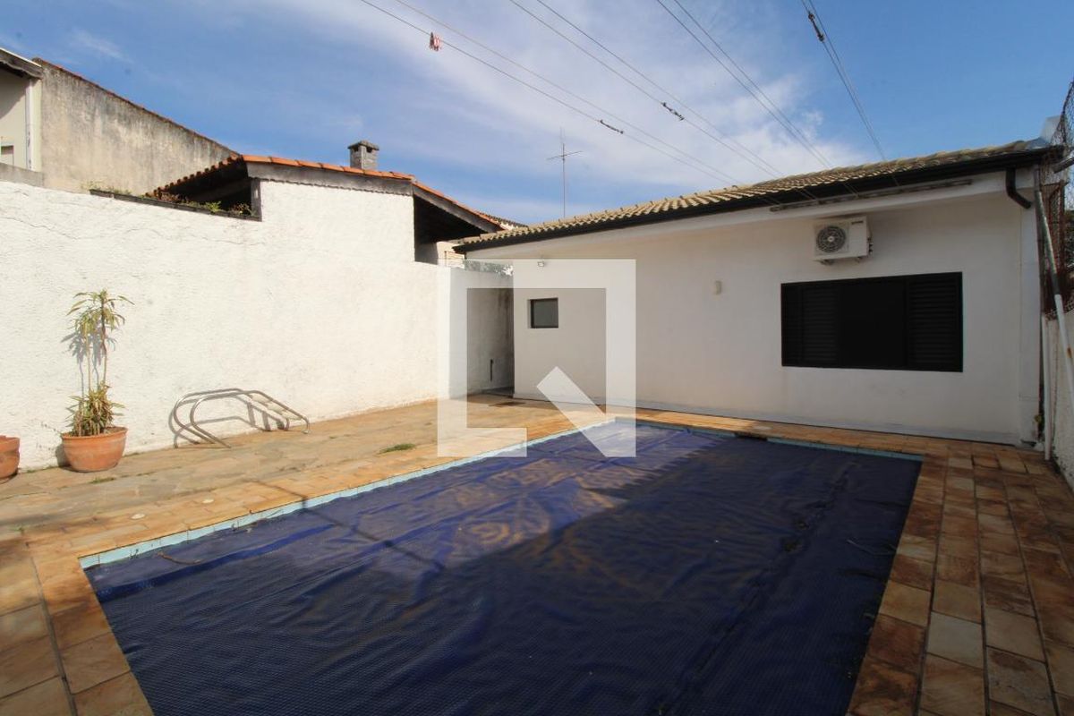 Casa à Venda - Jardim Chapadão, 3 Quartos,  320 m2 em , Campinas - sp | SoloBR