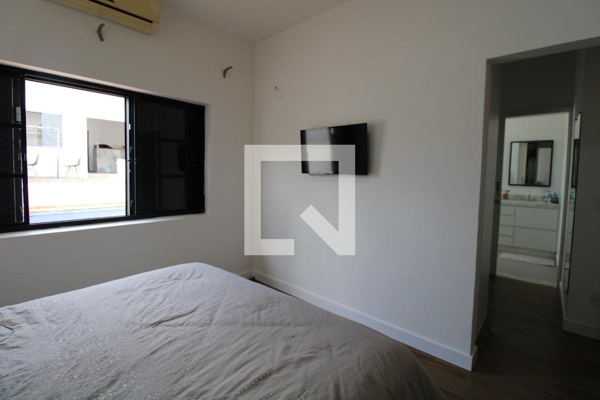 Casa à Venda - Jardim Chapadão, 3 Quartos,  320 m2 em , Campinas - sp | SoloBR