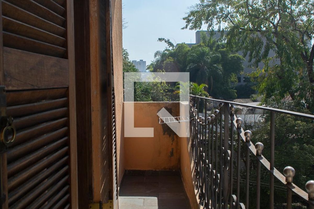 Casa, 3 quartos, 250 m² - Foto 44