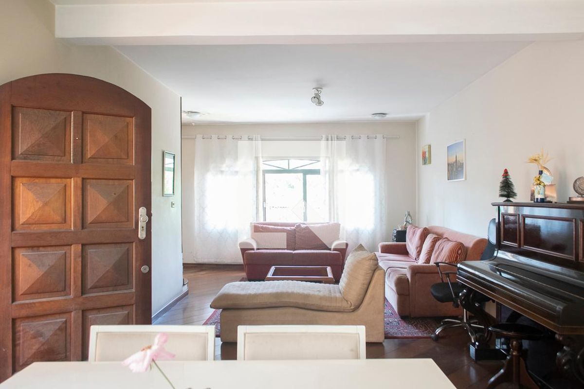 Casa, 3 quartos, 250 m² - Foto 4