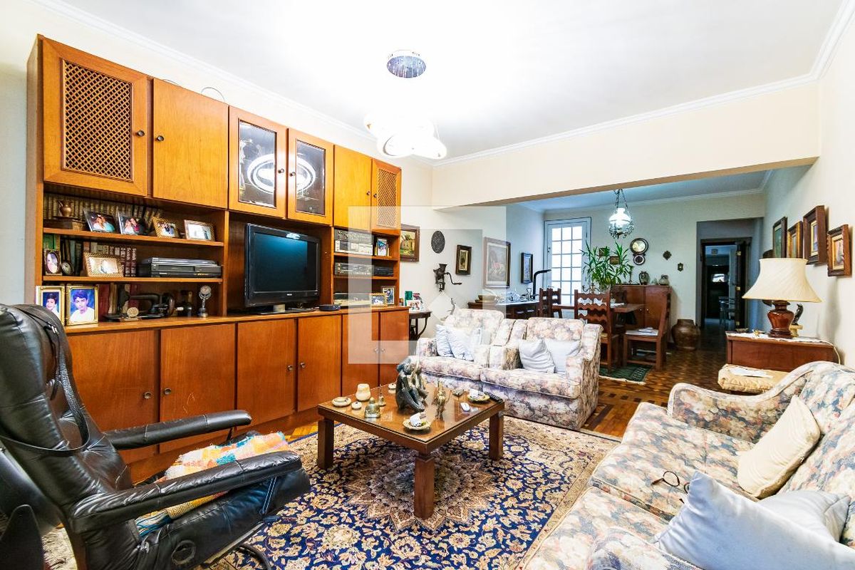 Casa, 4 quartos, 200 m² - Foto 1