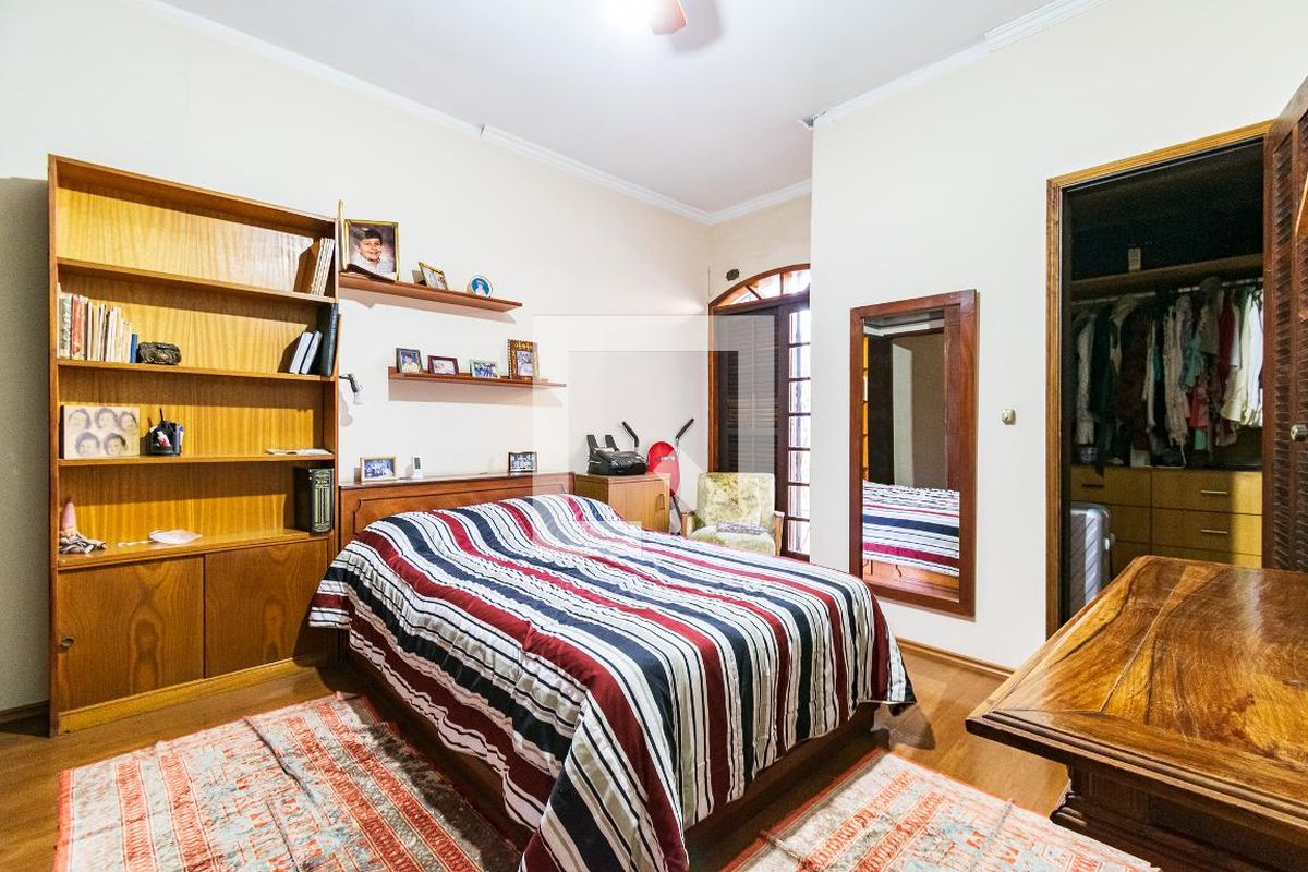 Casa, 4 quartos, 200 m² - Foto 9