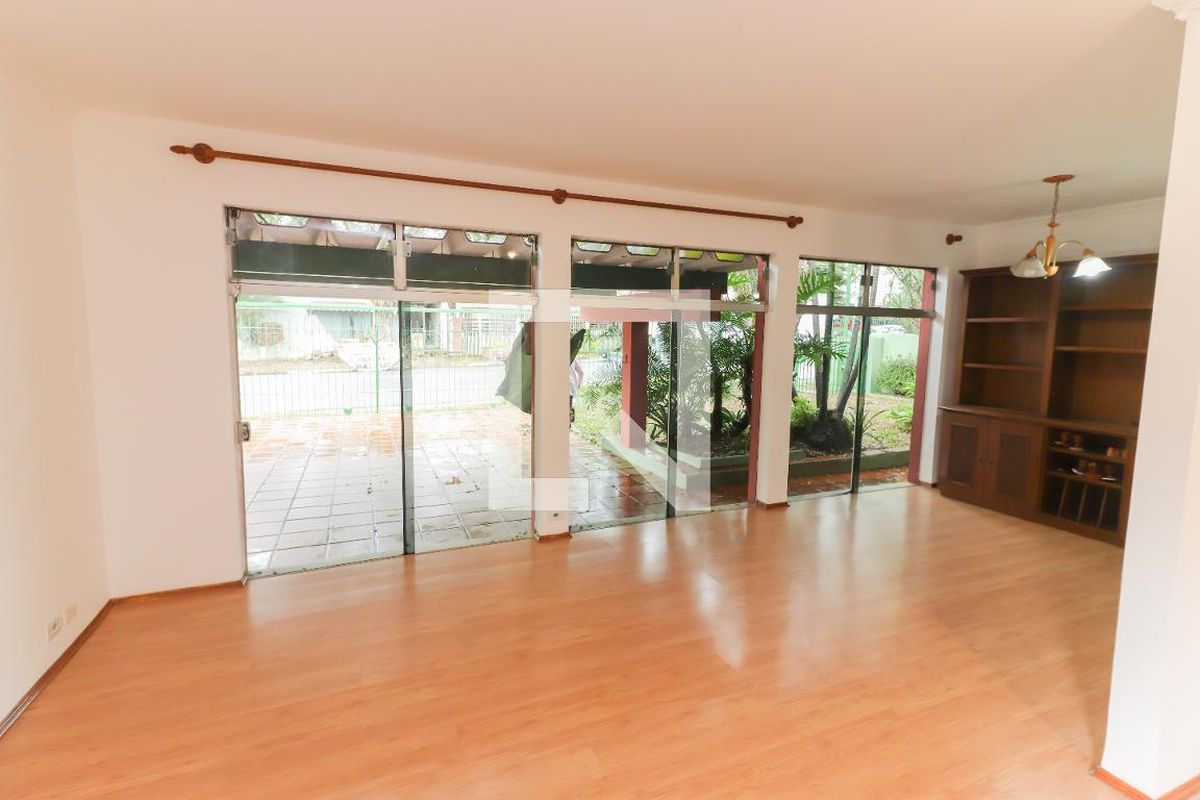 Casa, 4 quartos, 190 m² - Foto 2