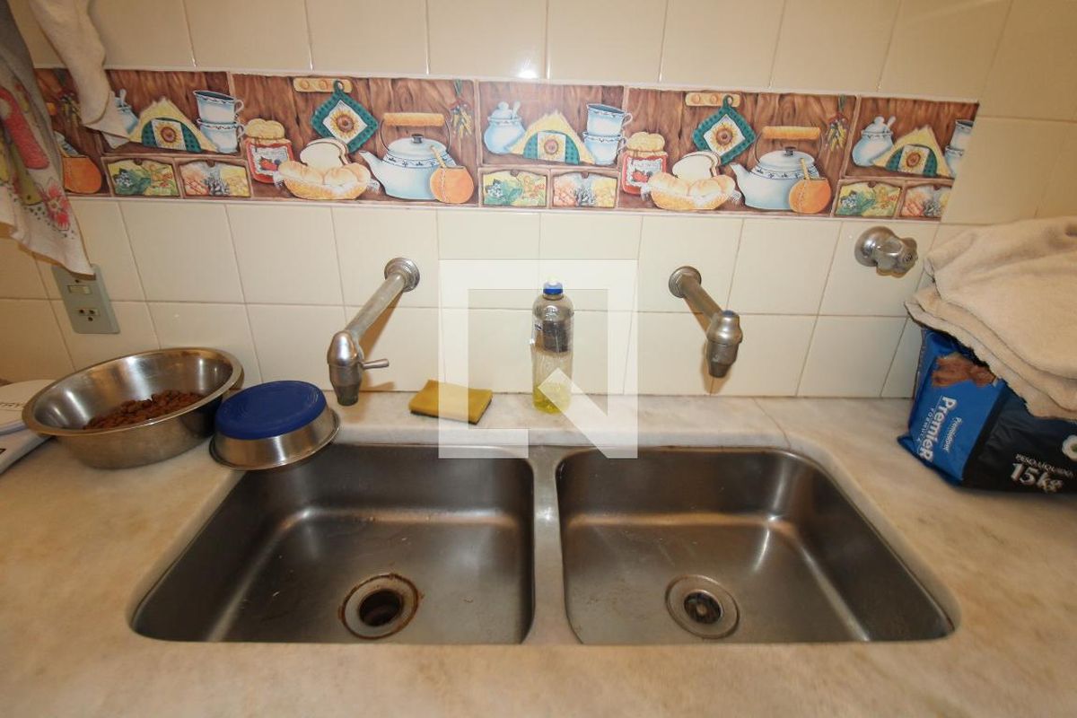 Casa à Venda - Vila Brandina, 3 Quartos,  360 m2 em , Campinas - sp | SoloBR