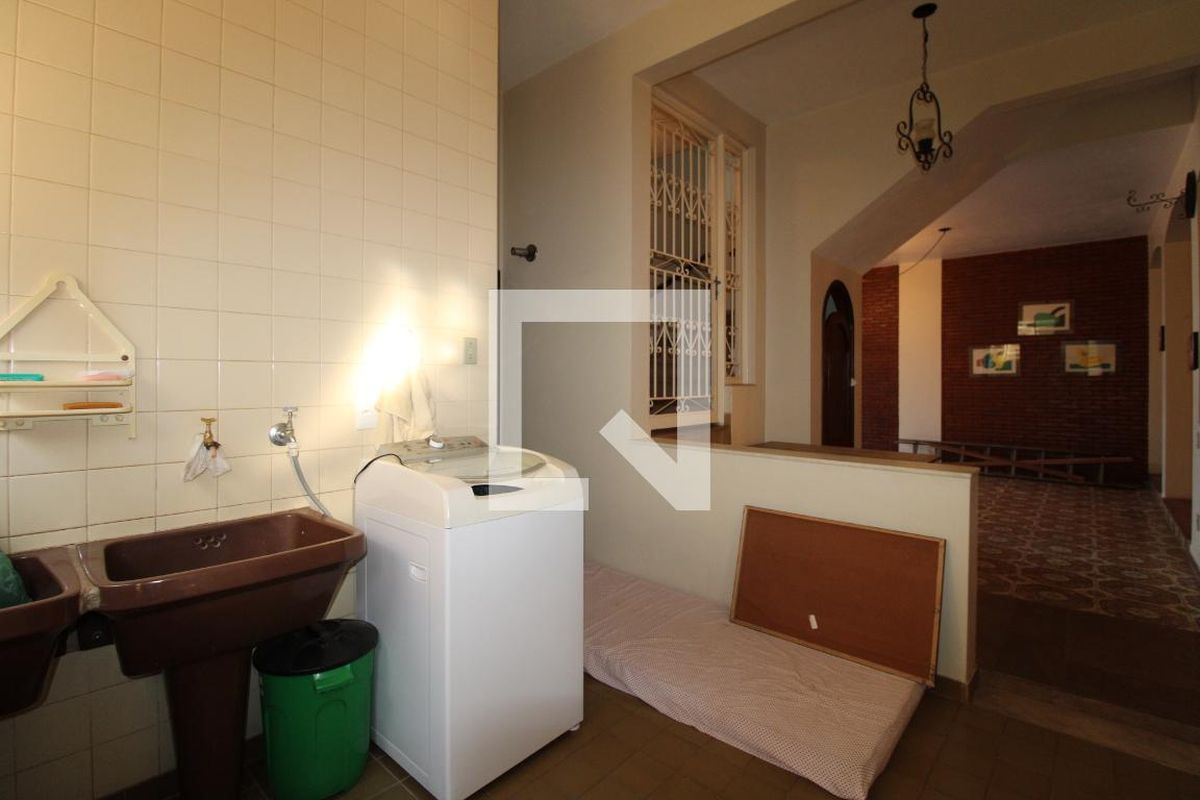 Casa à Venda - Vila Brandina, 3 Quartos,  360 m2 em , Campinas - sp | SoloBR