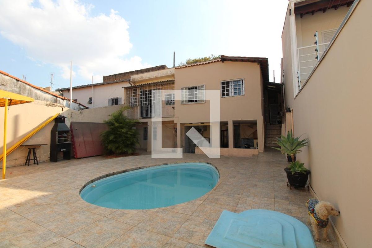 Casa à Venda - Jardim Flamboyant, 3 Quartos,  260 m2 em , Campinas - sp | SoloBR
