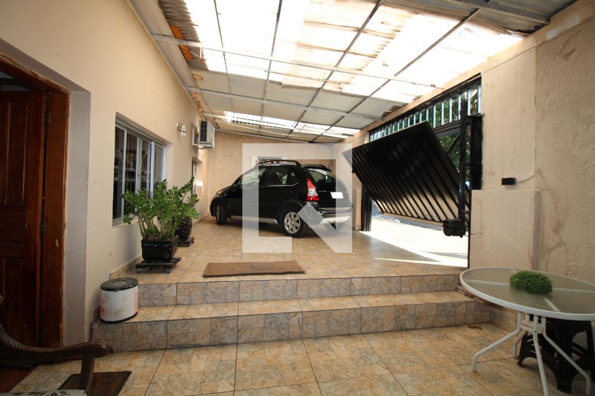 Casa à Venda - Jardim Flamboyant, 3 Quartos,  260 m2 em , Campinas - sp | SoloBR