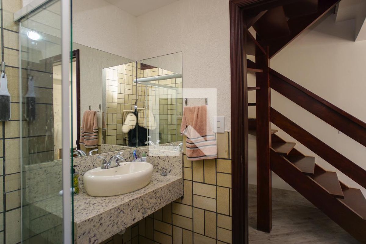 Casa, 3 quartos, 264 m² - Foto 54