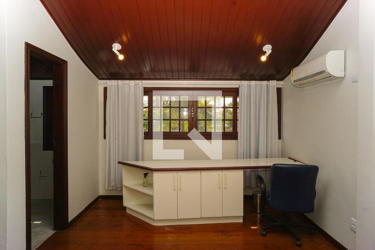 Casa, 3 quartos, 264 m² - Foto 22