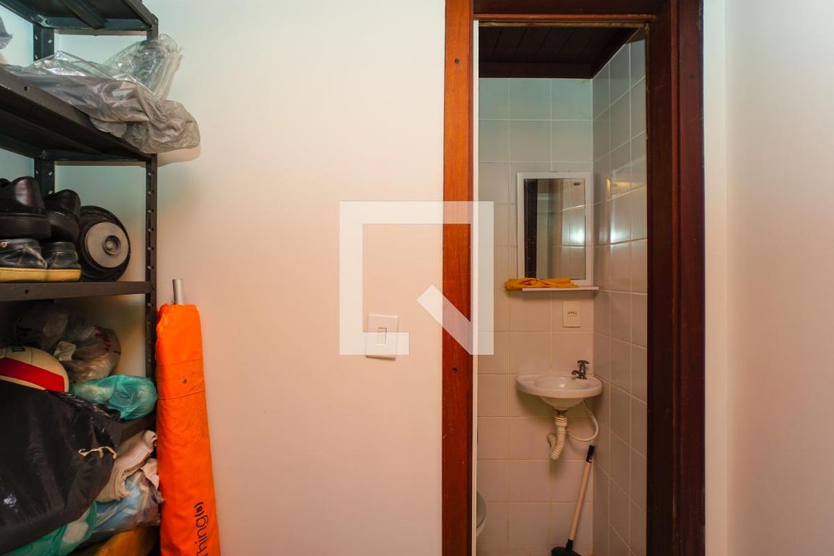 Casa, 3 quartos, 264 m² - Foto 84